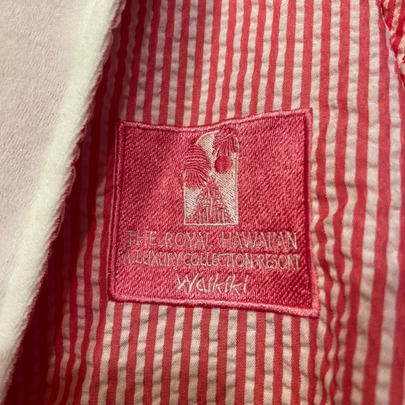 Royal Hawaiian hotel  luxury Robe - Picture 2 of 8